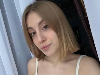 Webcam model KerryColver from XloveCam profile picture Webcam model KerryColver from XloveCam