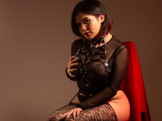 Webcam model MariiRosee from XloveCam