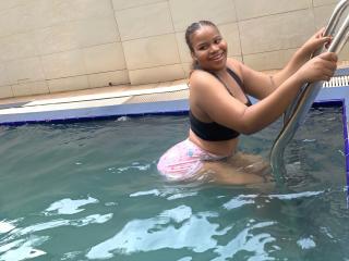 Webcam model kamara-hot from XloveCam profile picture Webcam model kamara-hot from XloveCam