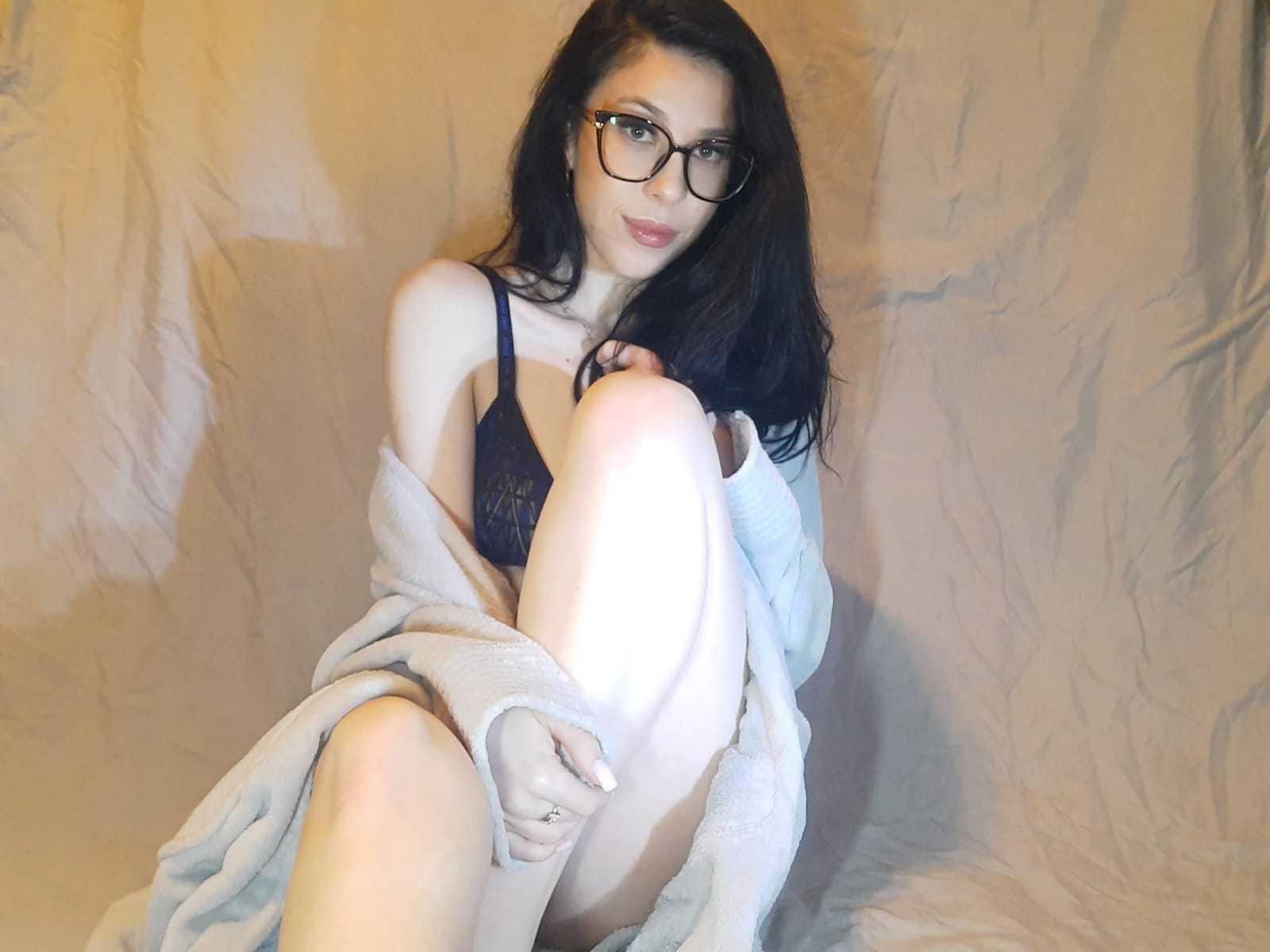 Image of cam model EmillyTaiylor from XloveCam