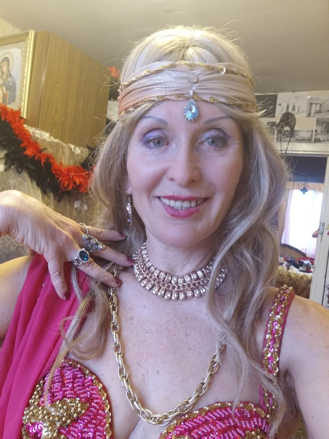 Image of cam model ElizaWendy from XloveCam