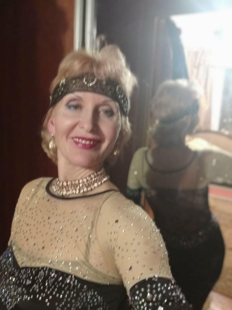 Image of cam model ElizaWendy from XloveCam