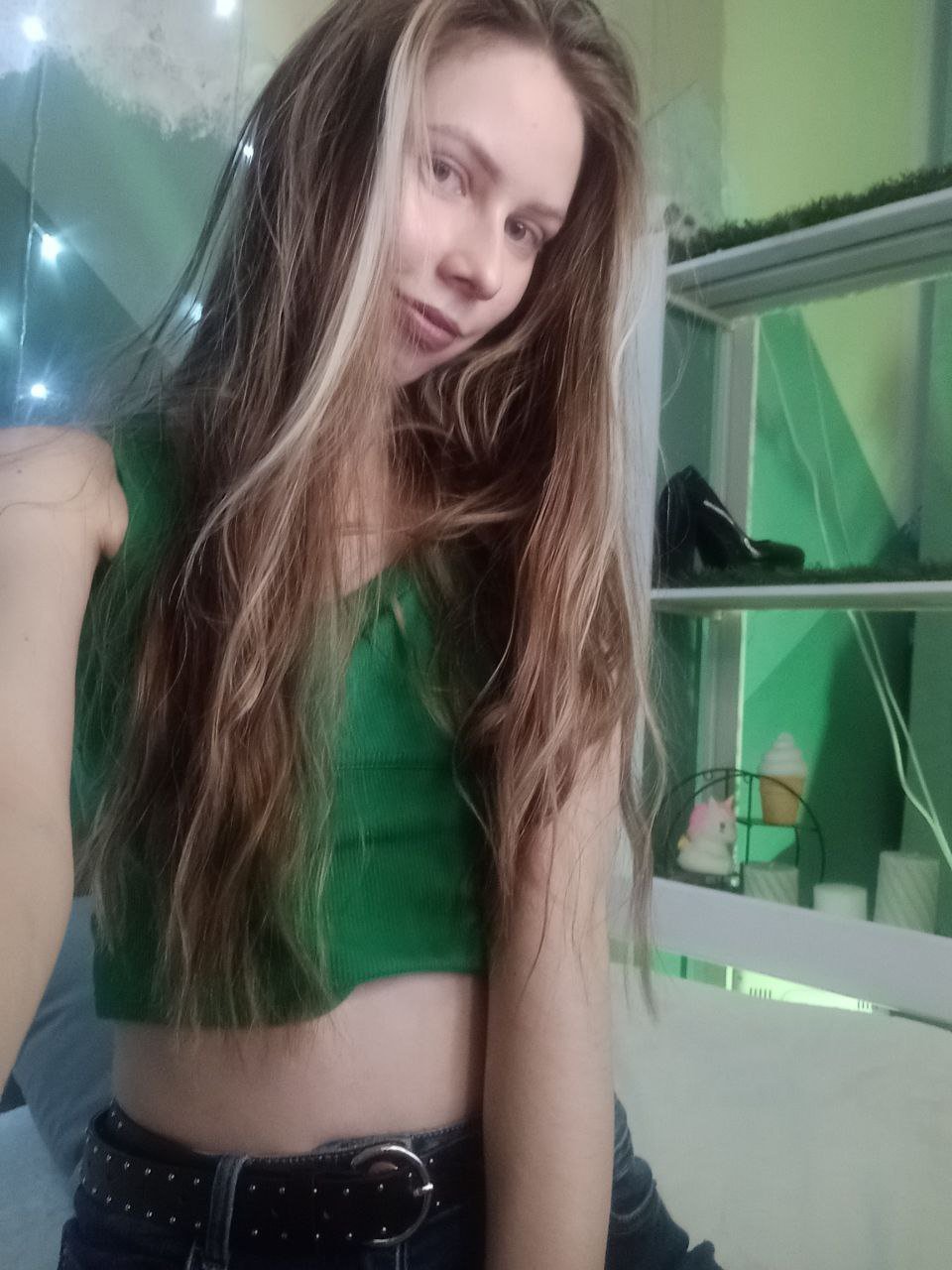 Image of cam model OliviaSweety from XloveCam