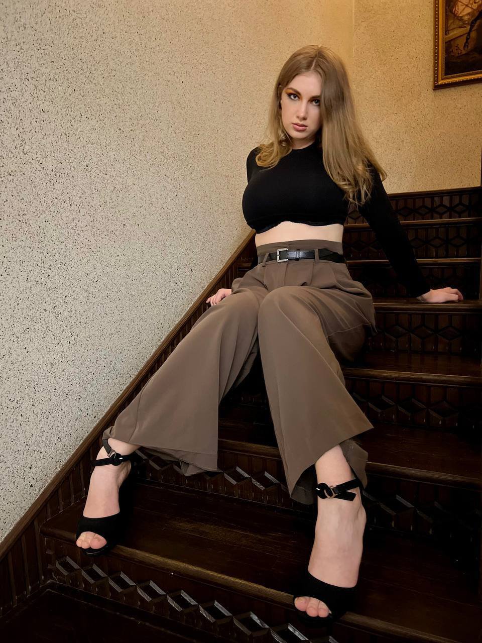 Image of cam model AmySky from XloveCam