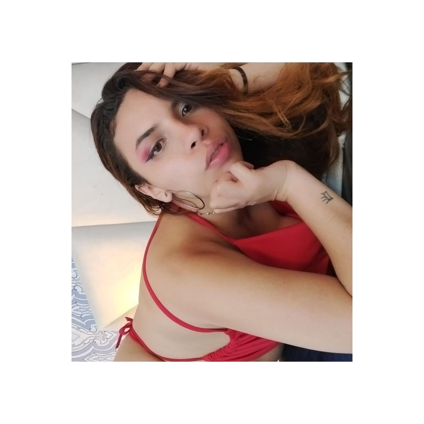 Image of cam model VioletaStone from XloveCam