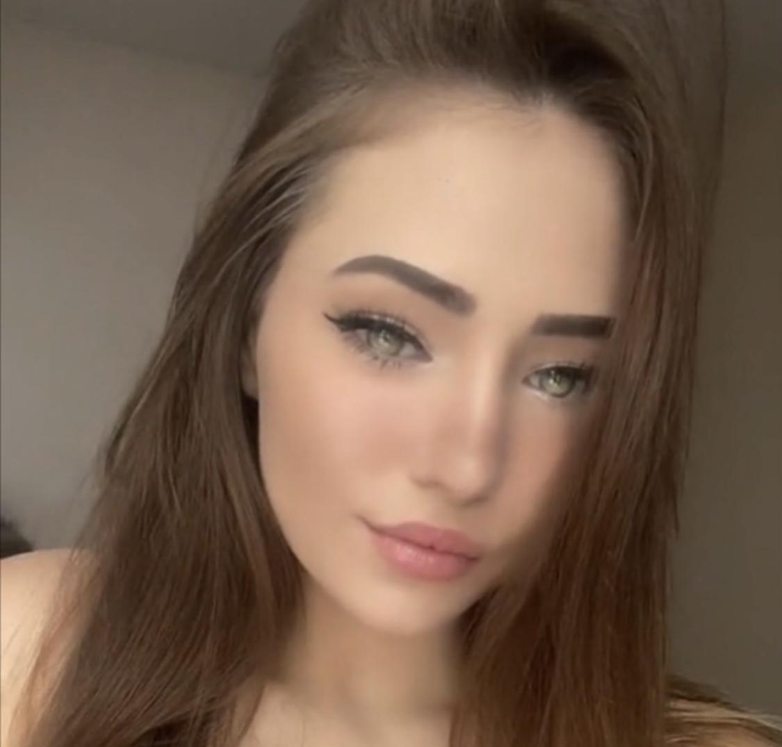 Image of cam model KylieLara from XloveCam