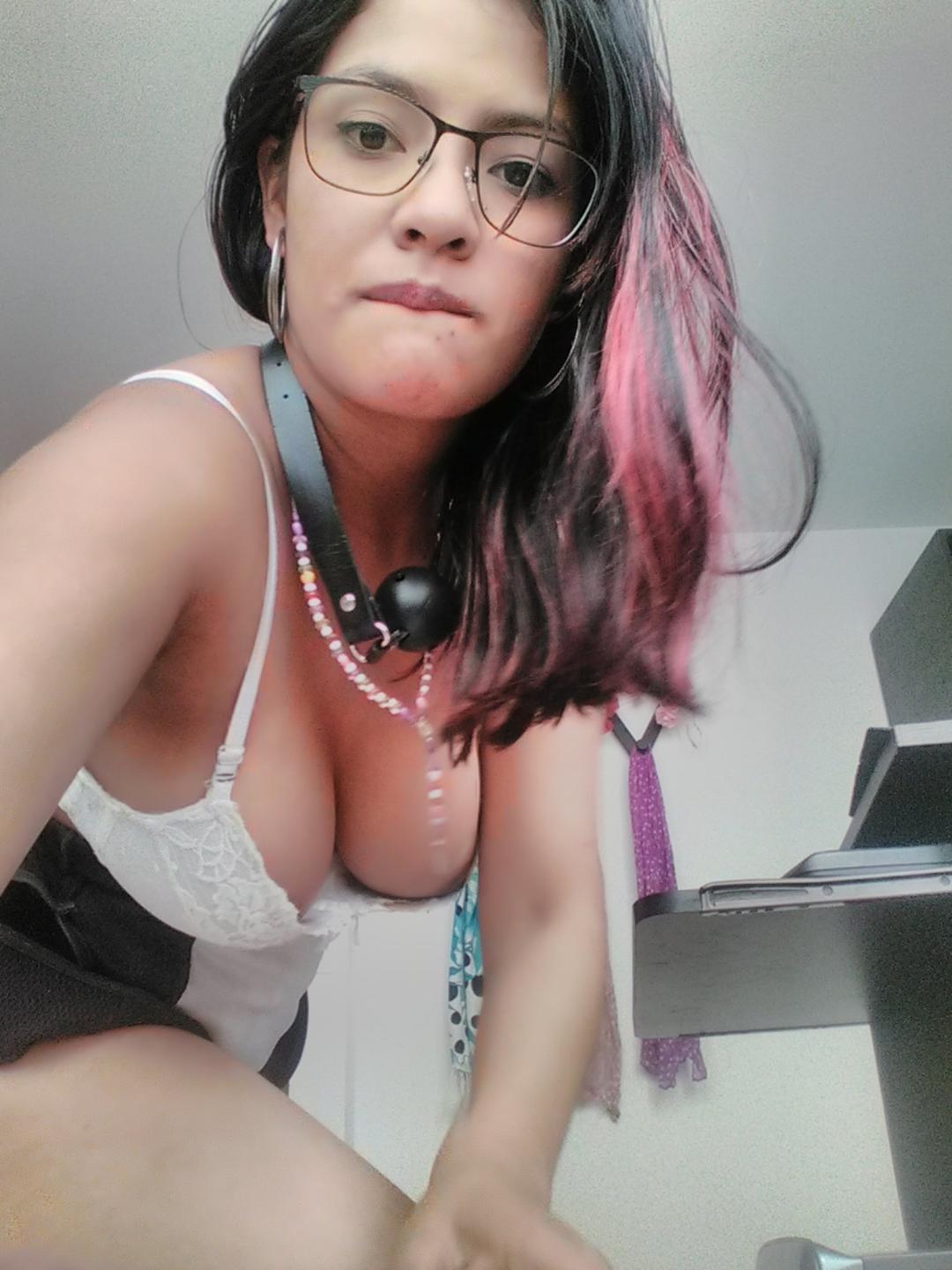 Image of cam model ArianithaXox from XloveCam