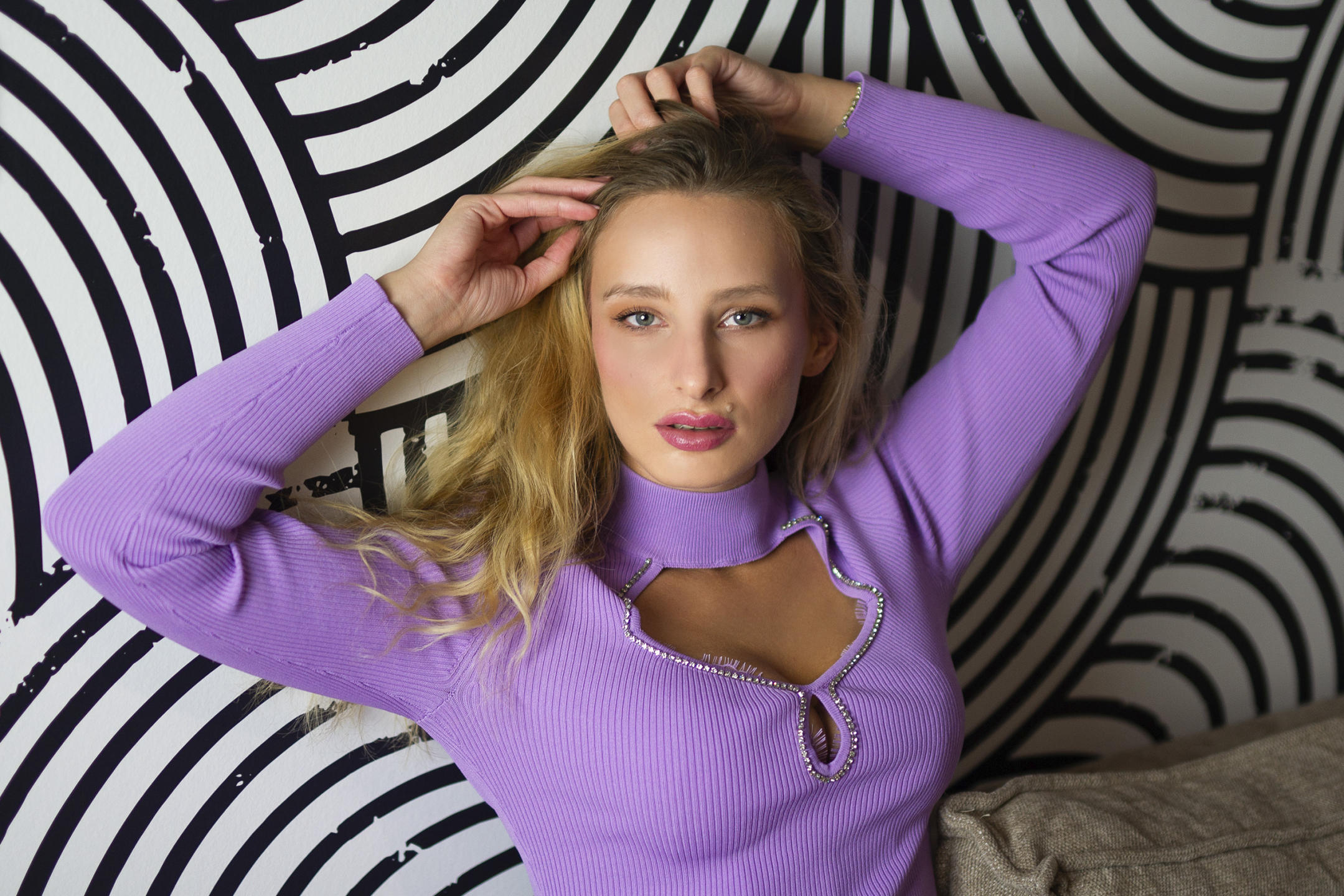 Image of cam model MarilynPretty from XloveCam