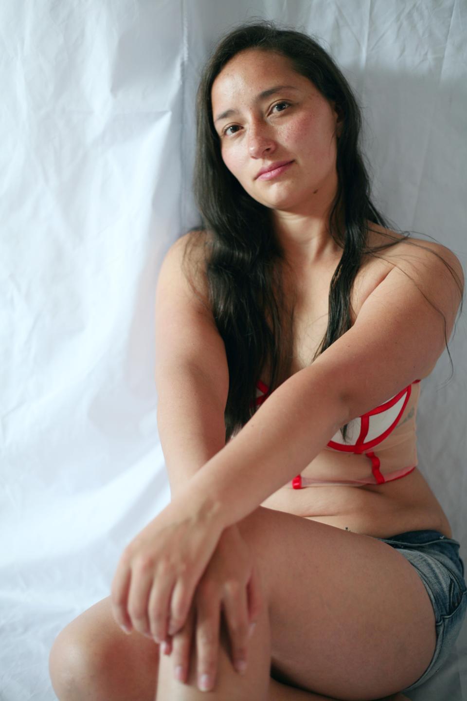 Image of cam model DeisyHarris from XloveCam
