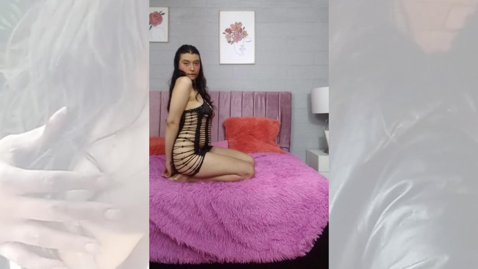 Image of cam model LucySolei from XloveCam