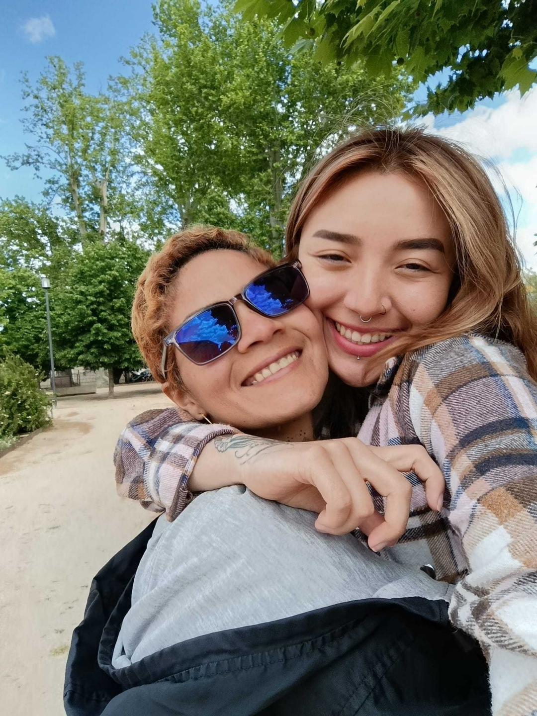 Image of cam model SeleneAna from XloveCam