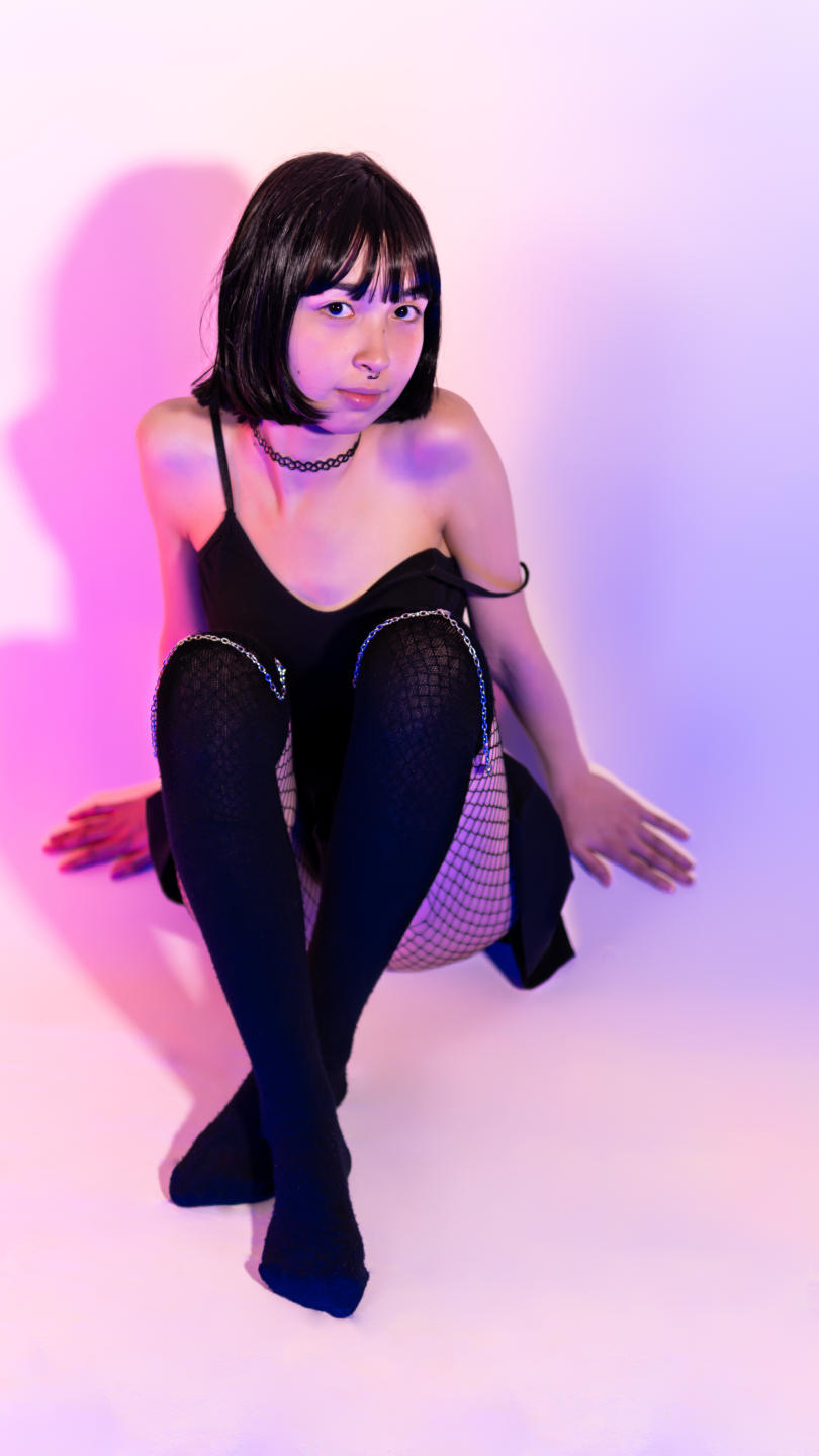 Image of cam model VickMoon (MillaHottLove69) from XloveCam