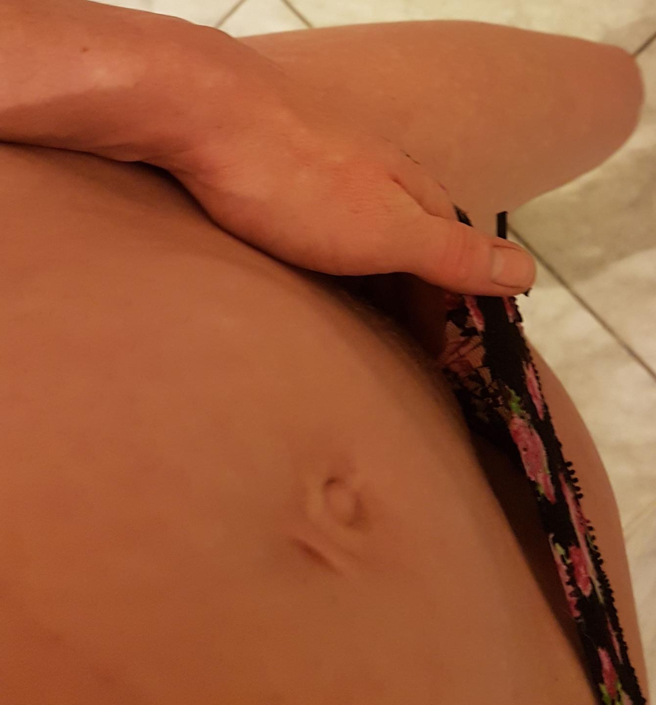 Image of cam model KellyBelly-hot from XloveCam