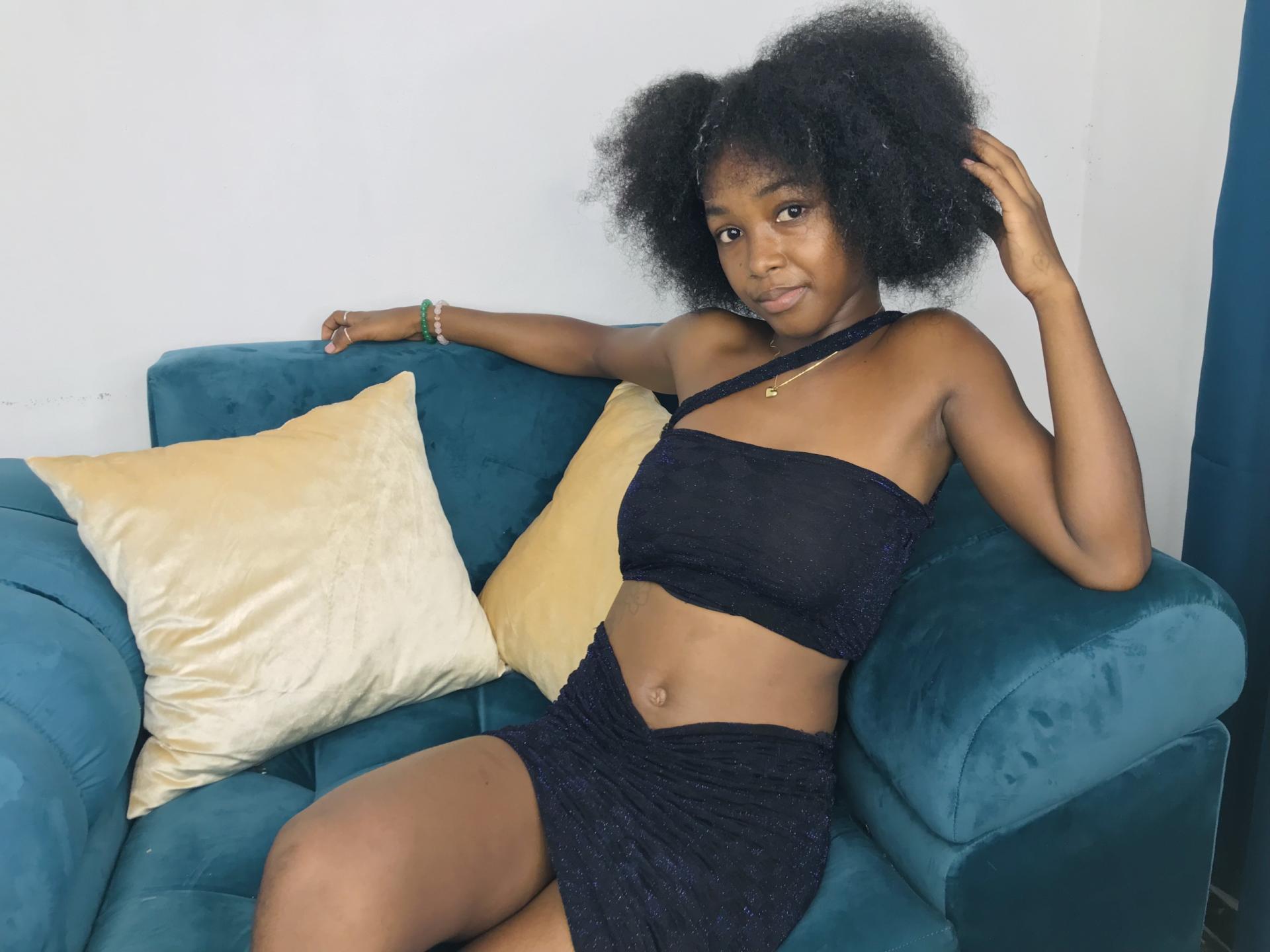 Image of cam model Jaurita from XloveCam