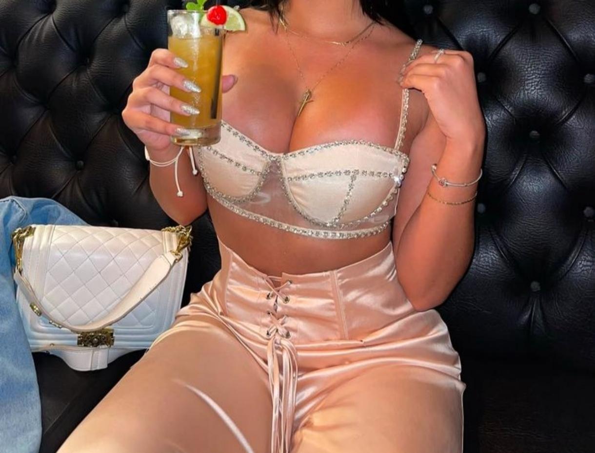 Image of cam model Diiana from XloveCam