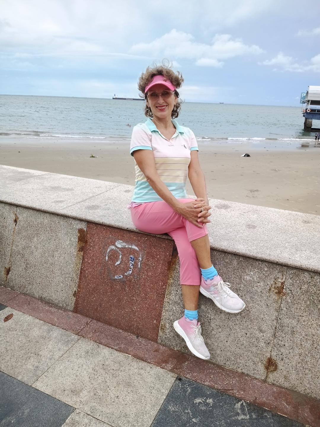 Image of cam model ElizaWendy from XloveCam