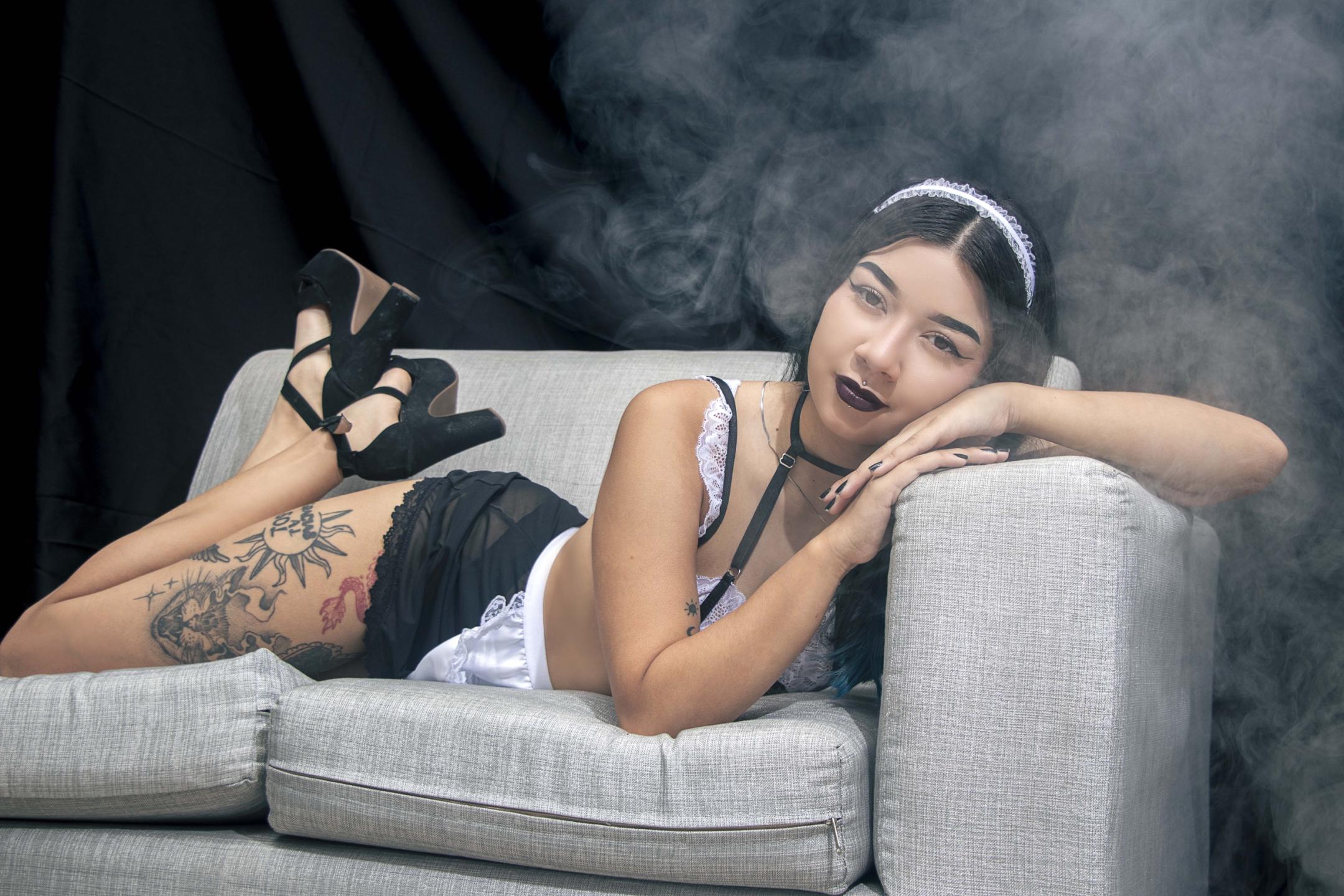 Image of cam model EvaCullen from XloveCam