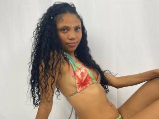 GroupeLatinChaud69 - Live sex cams model