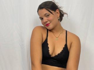 GroupeLatinChaud69 - Live sex cams model