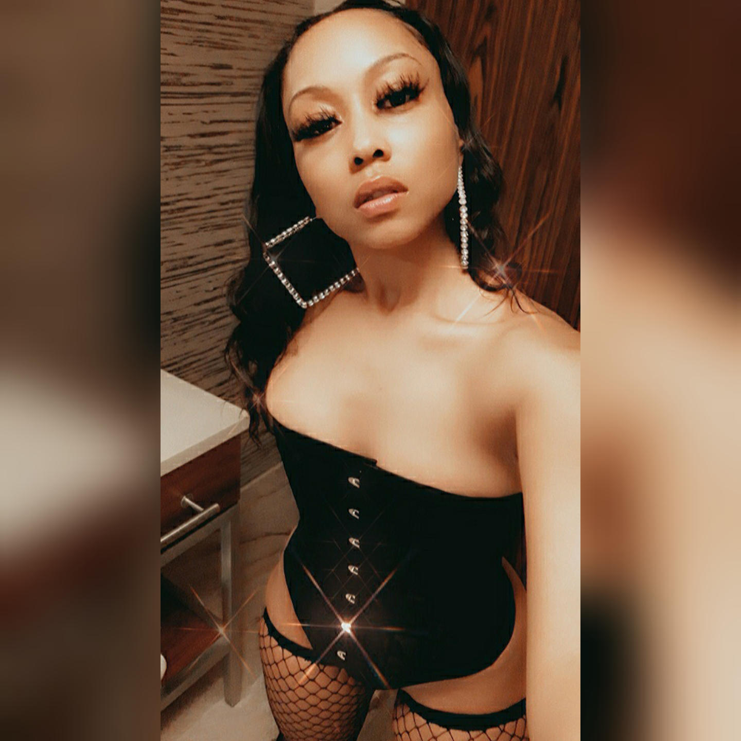 Image of cam model ChanelHope from XloveCam