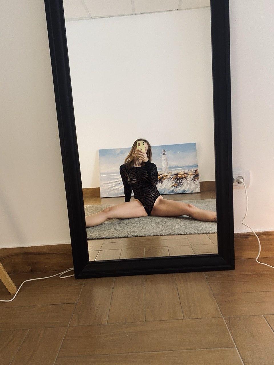 Image of cam model Nympheexe from XloveCam