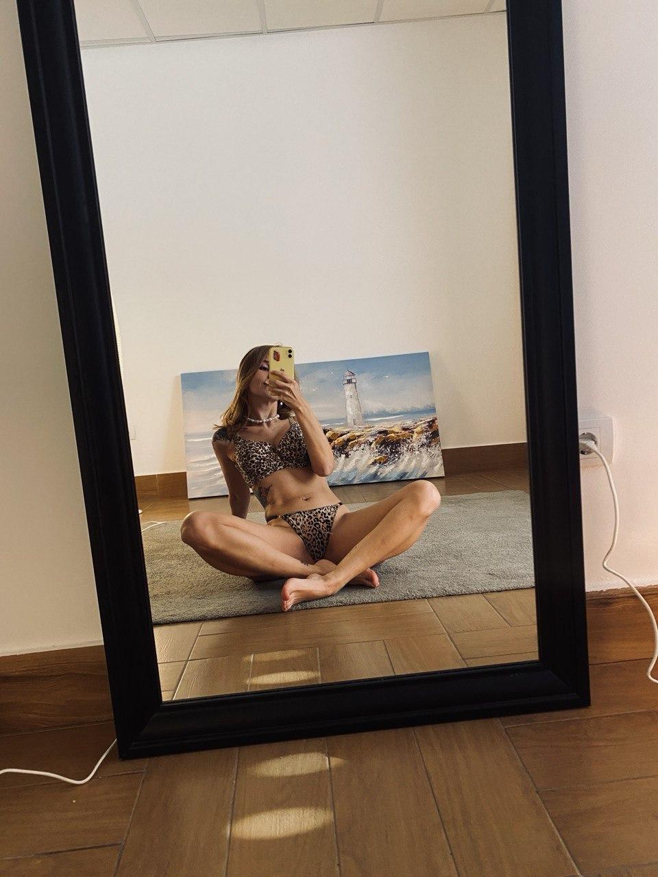 Image of cam model Nympheexe from XloveCam