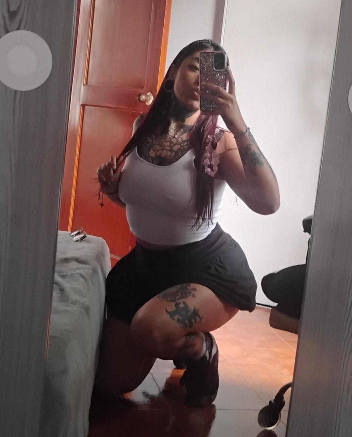 Image of cam model AmberKeller from XloveCam