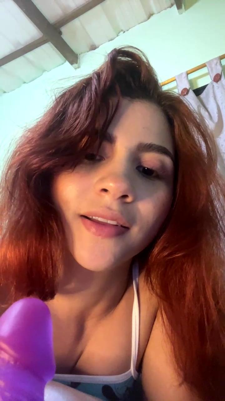 Image of cam model EliyZ from XloveCam