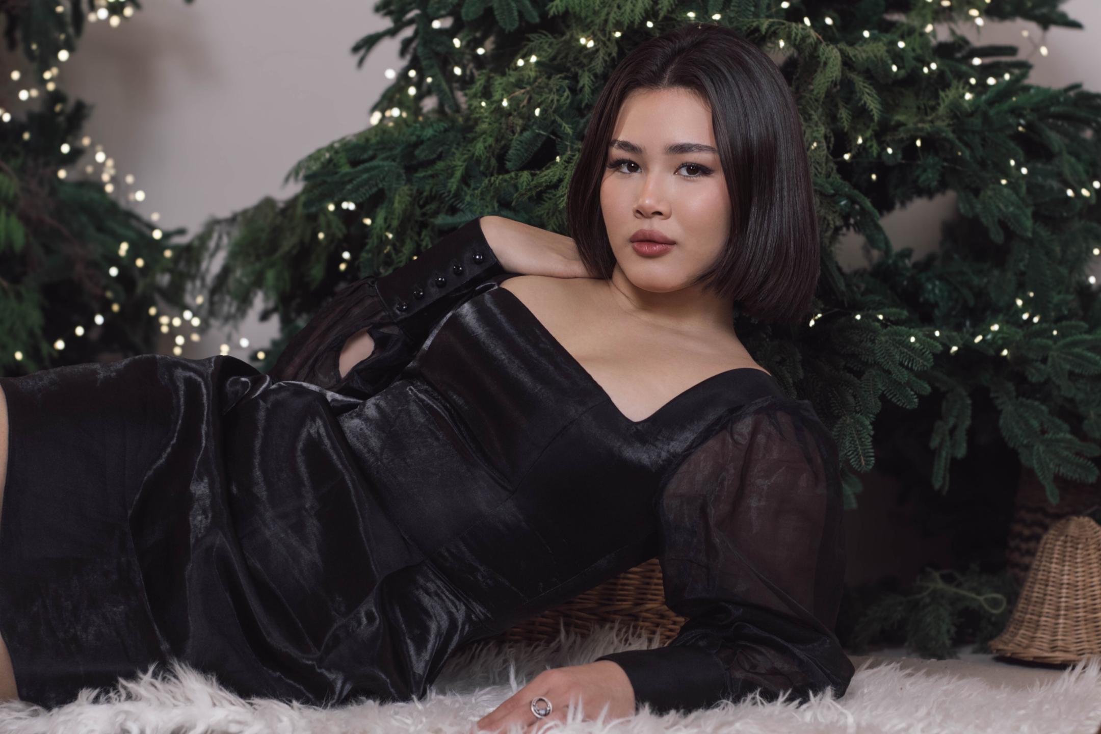 Image of cam model ArianaFlower from XloveCam