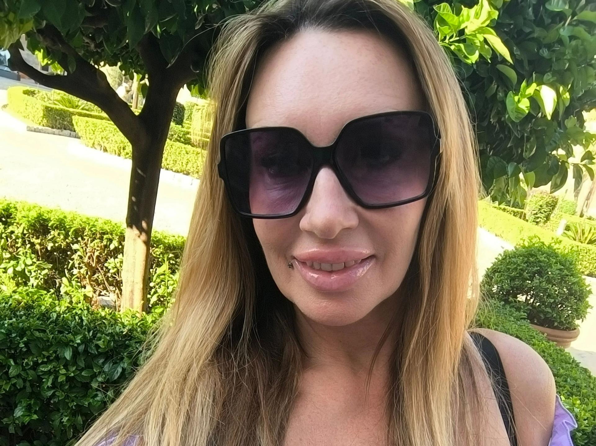 Image of cam model MissJenn-hot from XloveCam