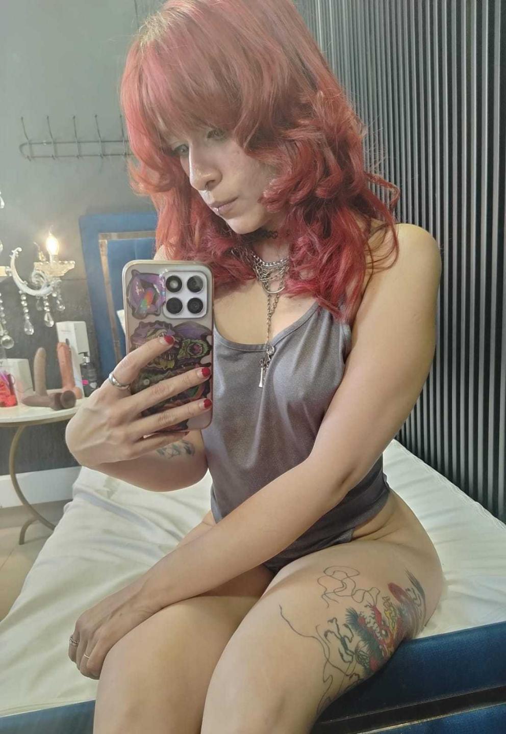 Image of cam model LolyYunno from XloveCam