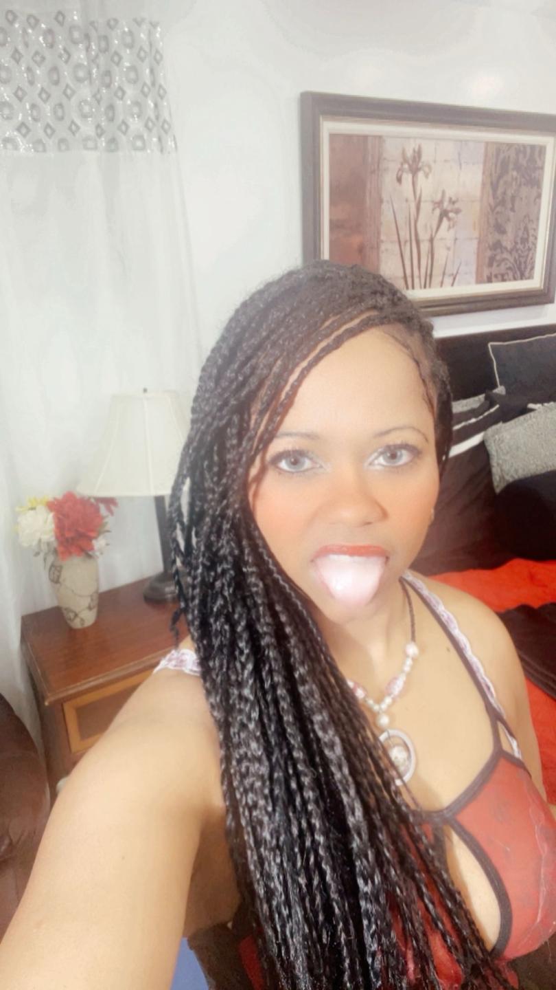 Image of cam model Cincia69 from XloveCam