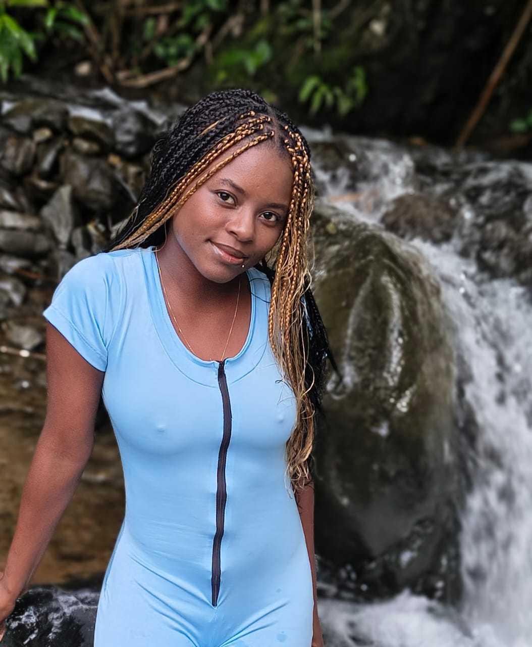 Image of cam model Kairaa from XloveCam