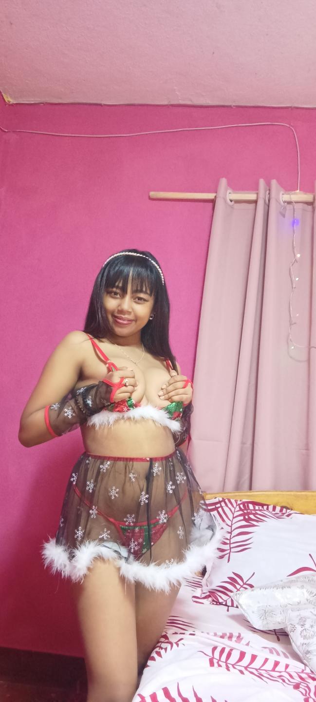 Image of cam model MaliciaQueen from XloveCam