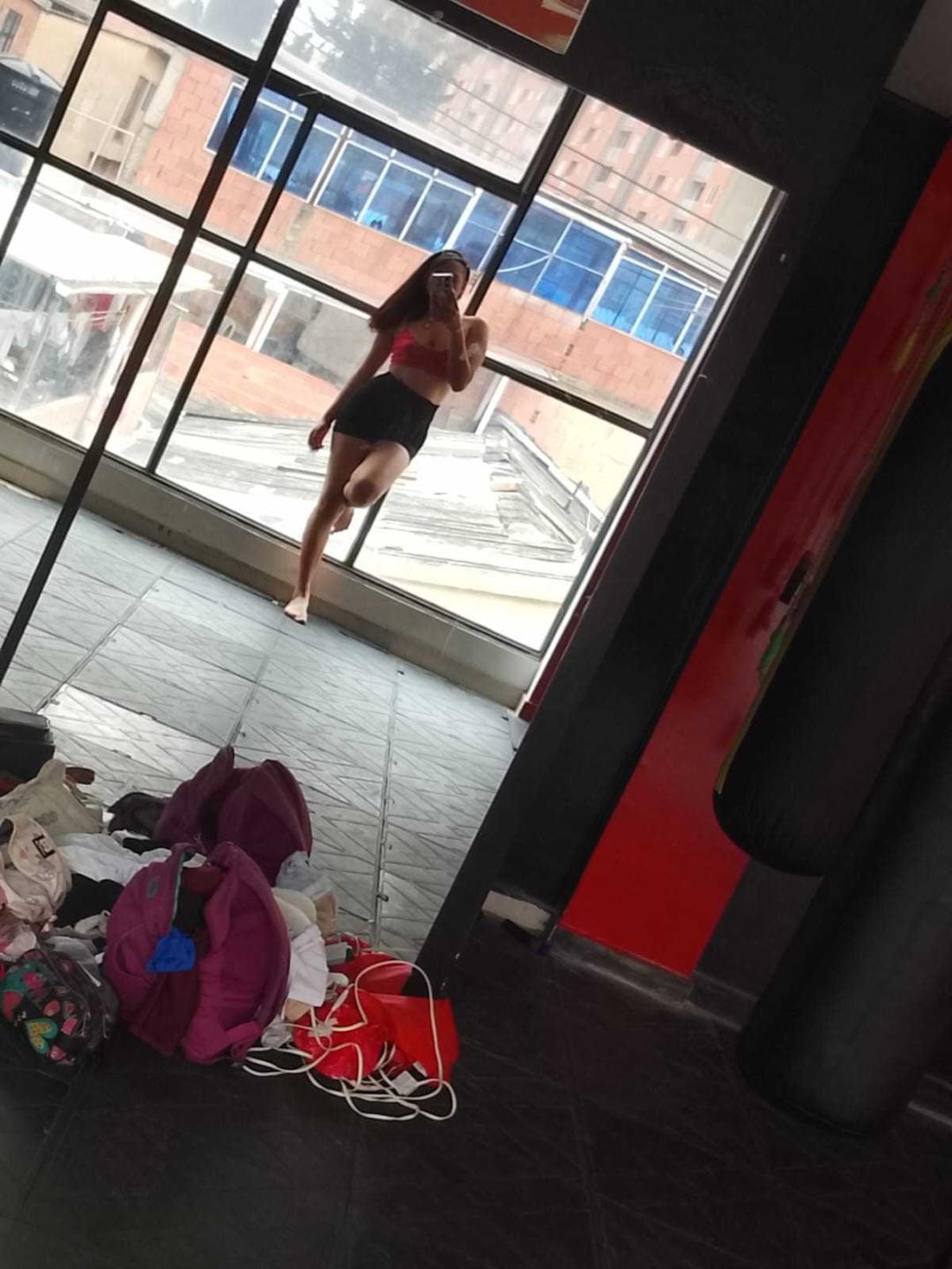 Image of cam model VictoriaAlvarez from XloveCam