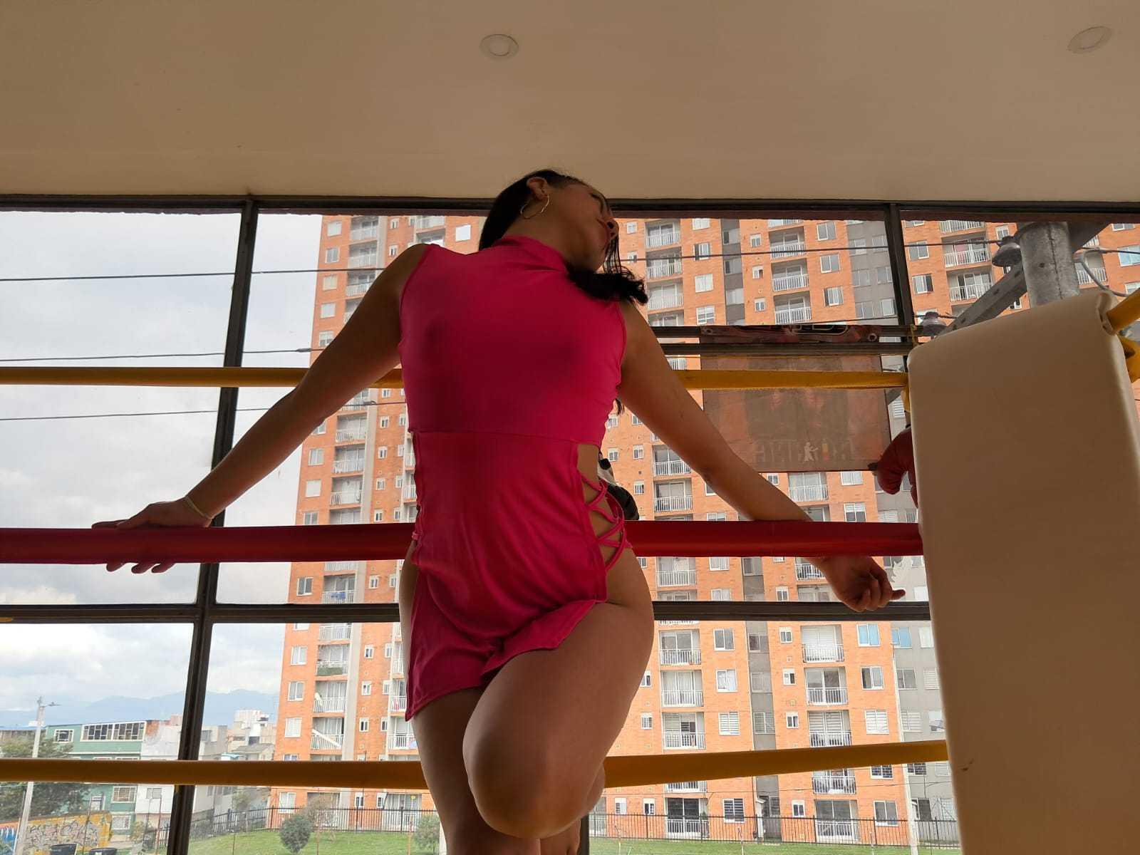 Image of cam model VictoriaAlvarez from XloveCam