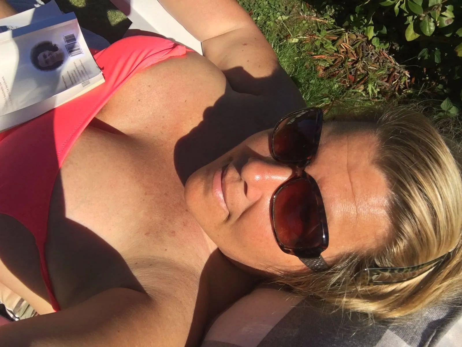 Image of cam model Kim-Van-Dyke from XloveCam