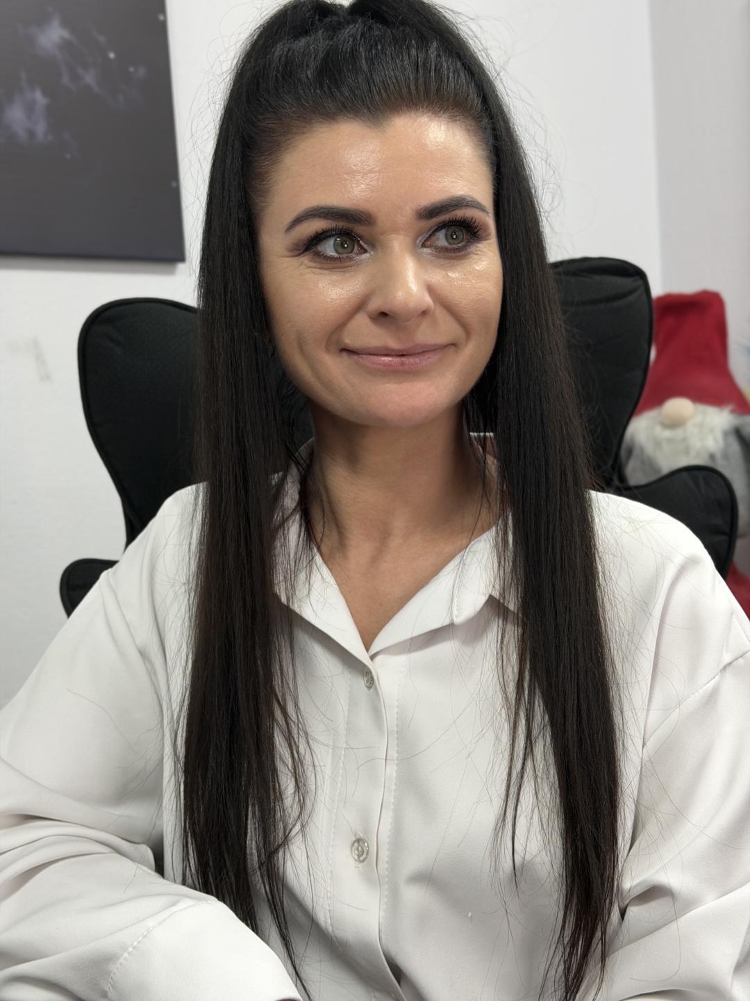 Image of cam model Viollia from XloveCam