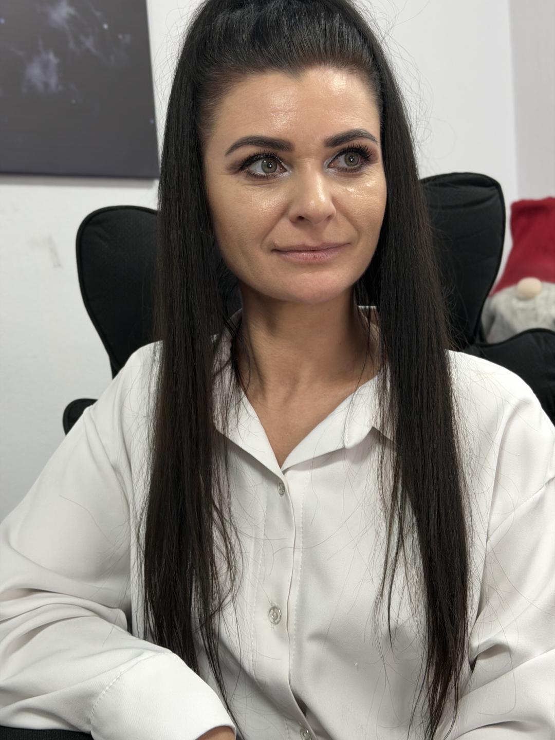 Image of cam model Viollia from XloveCam