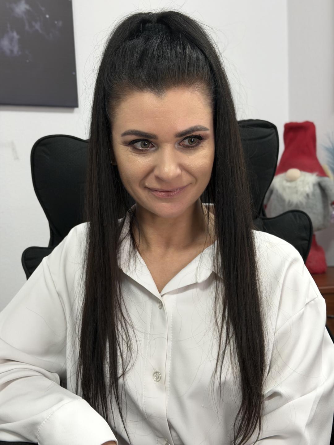 Image of cam model Viollia from XloveCam