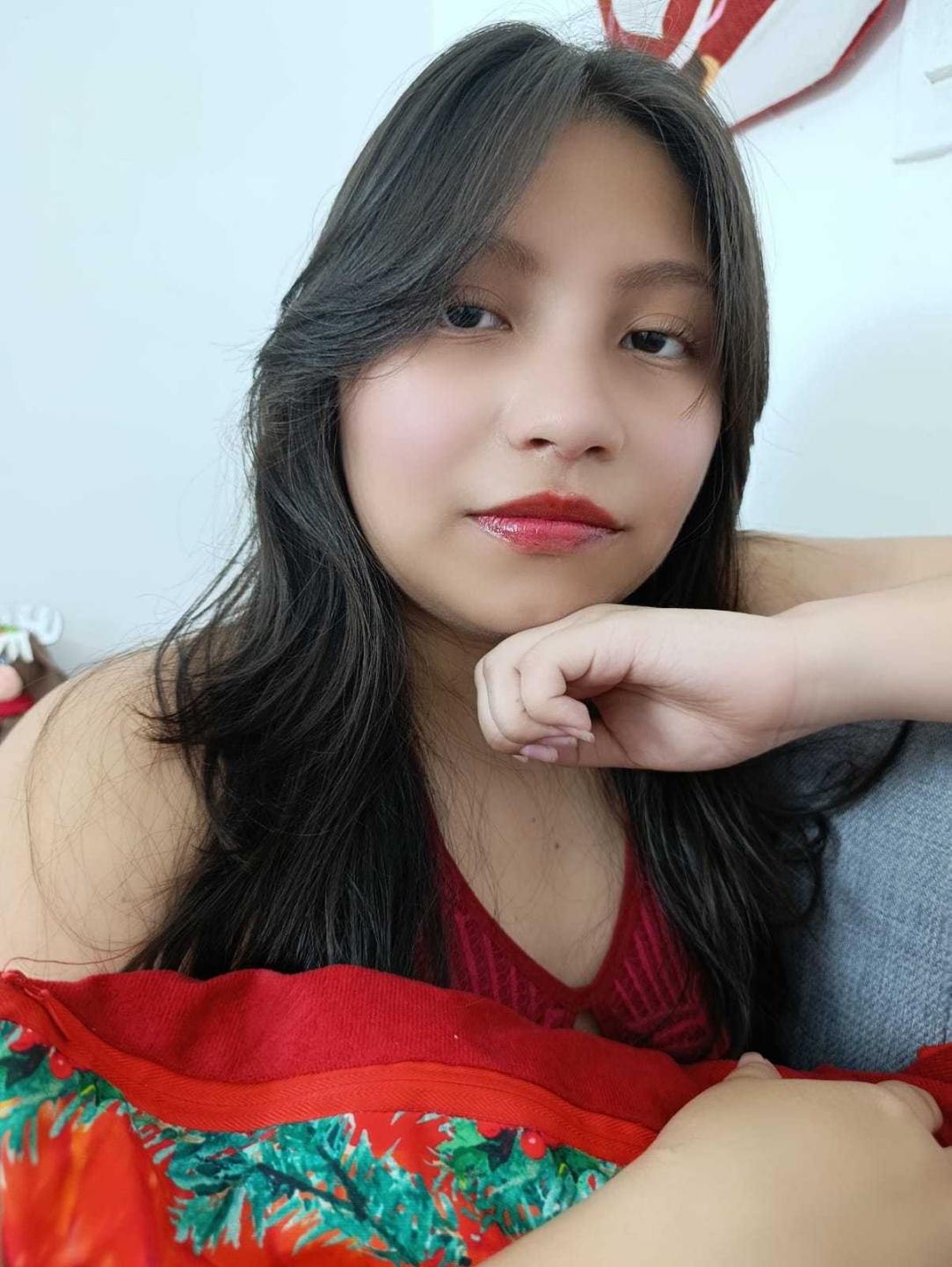 Image of cam model NovaSweet from XloveCam