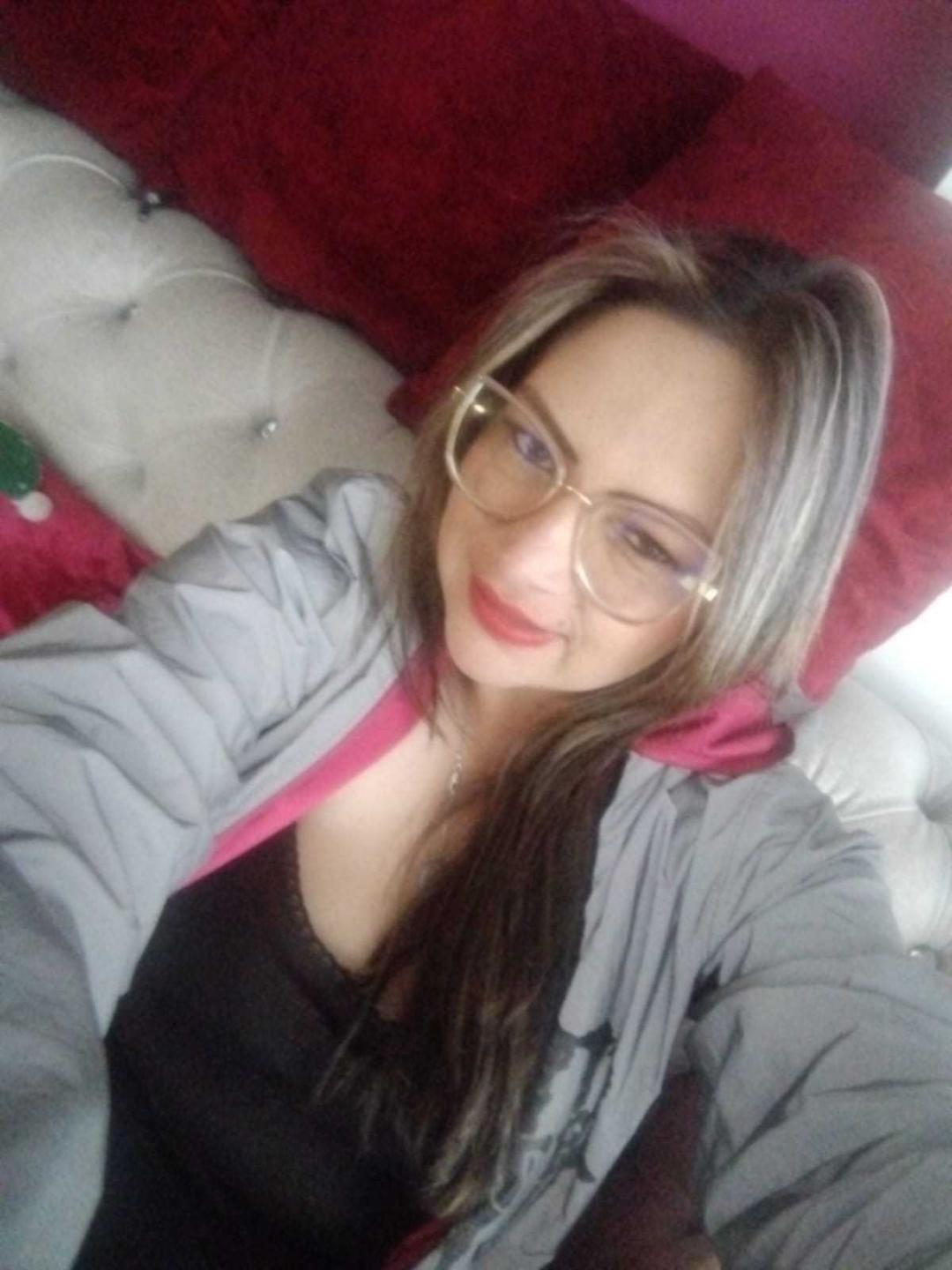 Image of cam model LadyLure from XloveCam