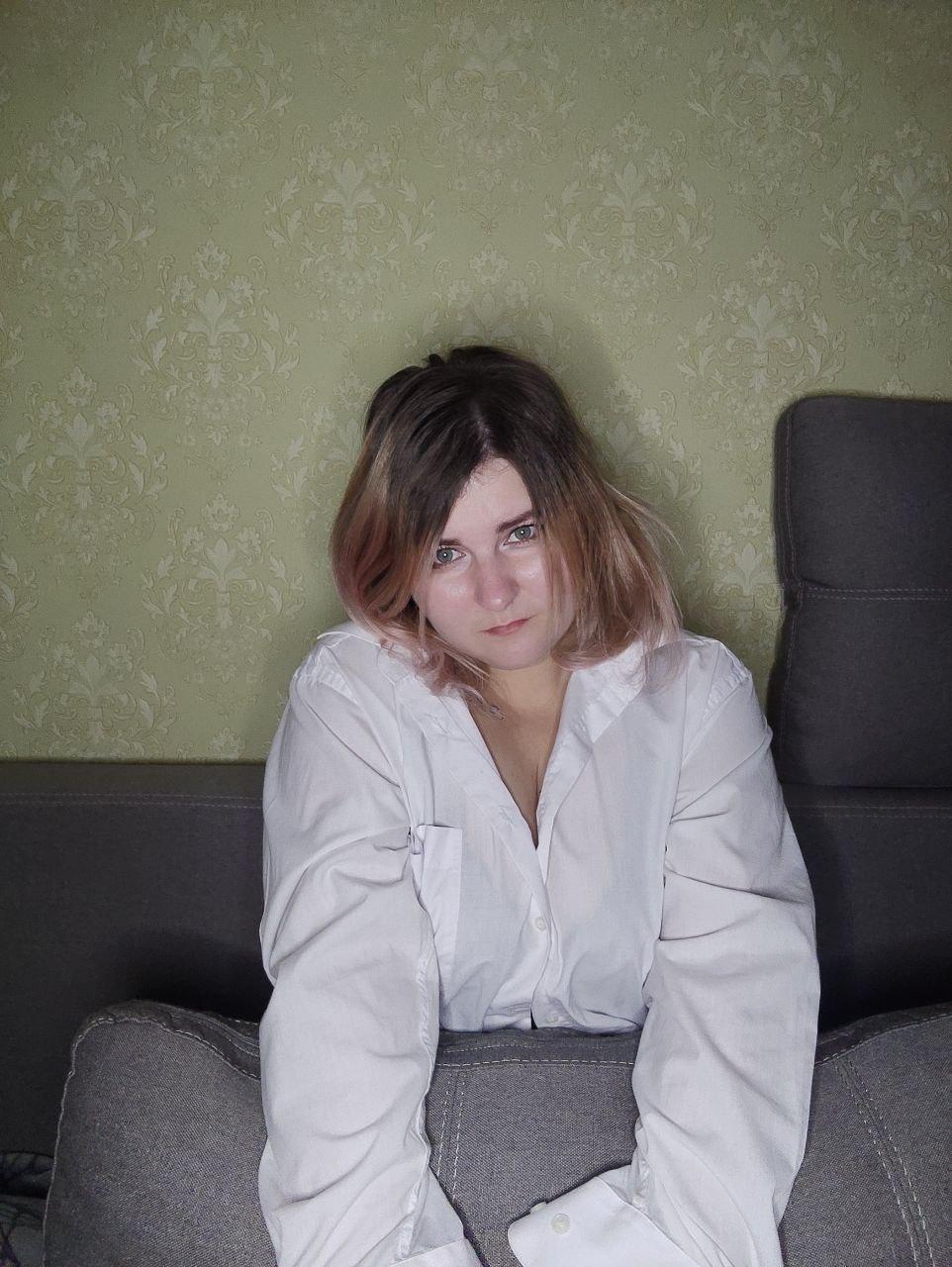 Image of cam model MinistraX from XloveCam