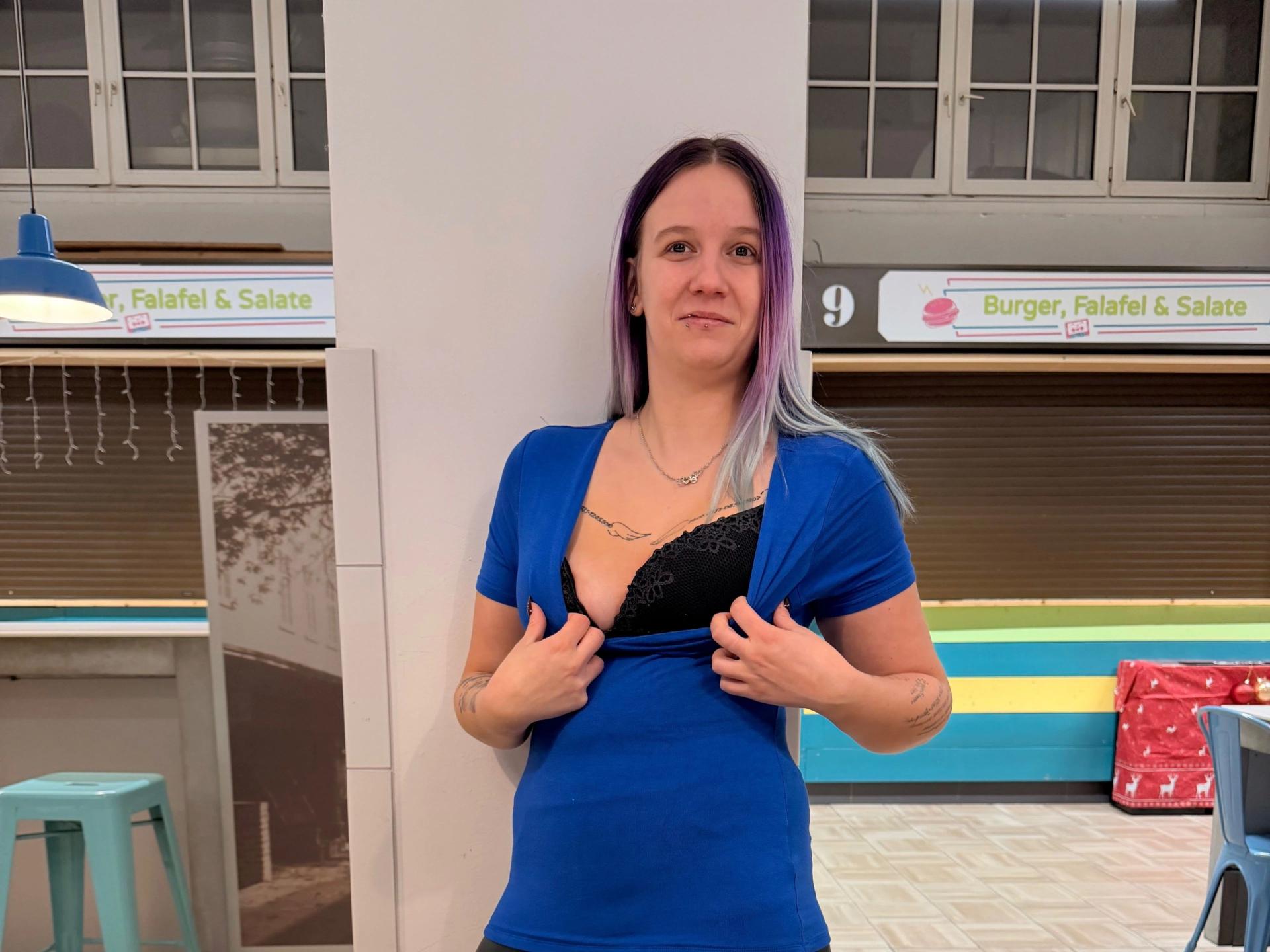 Image of cam model Sophiesoreal77-hot from XloveCam