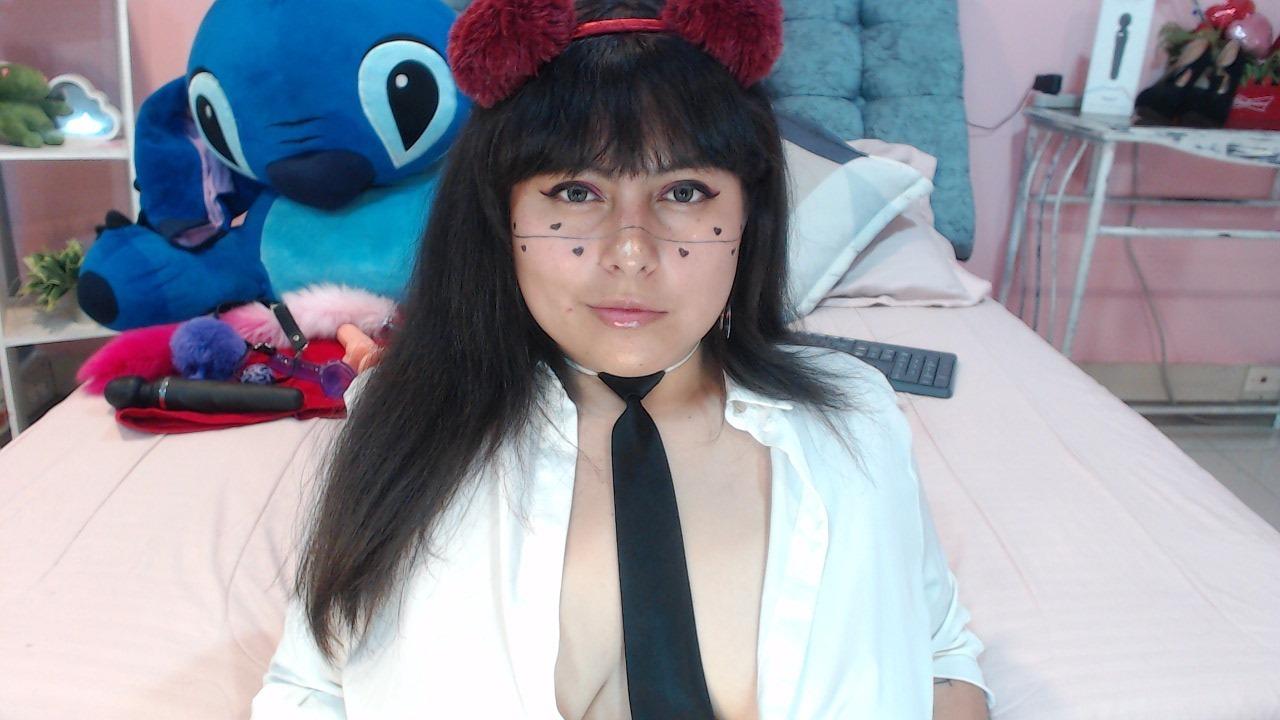 Image of cam model SektethLilith from XloveCam