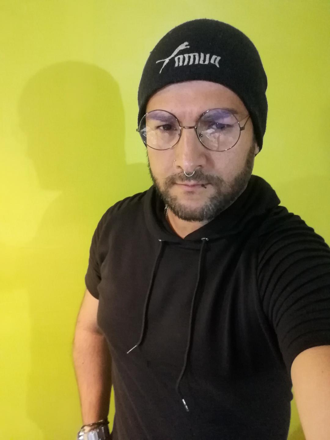 Image of cam model SektethLilith from XloveCam