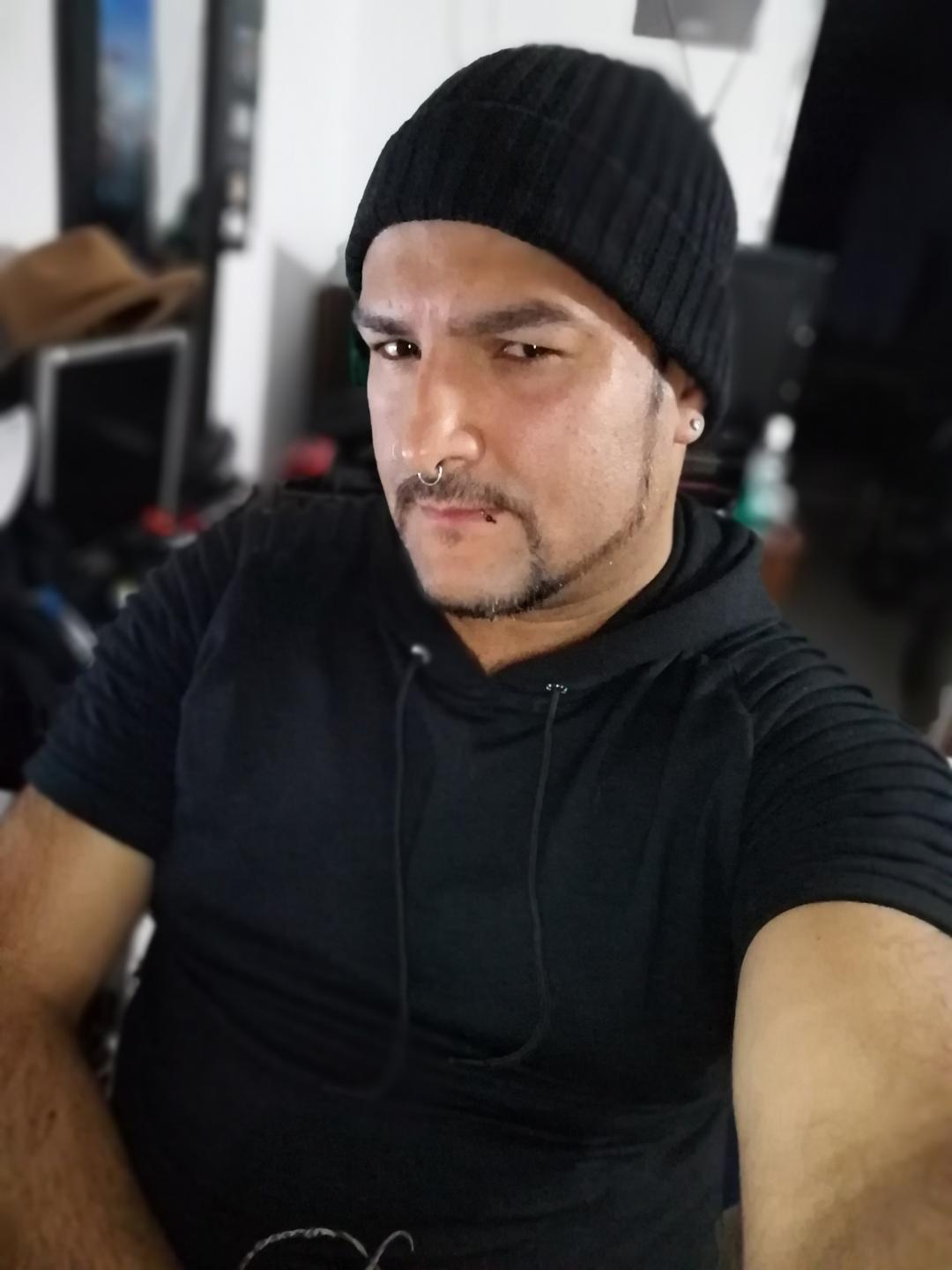 Image of cam model SektethLilith from XloveCam