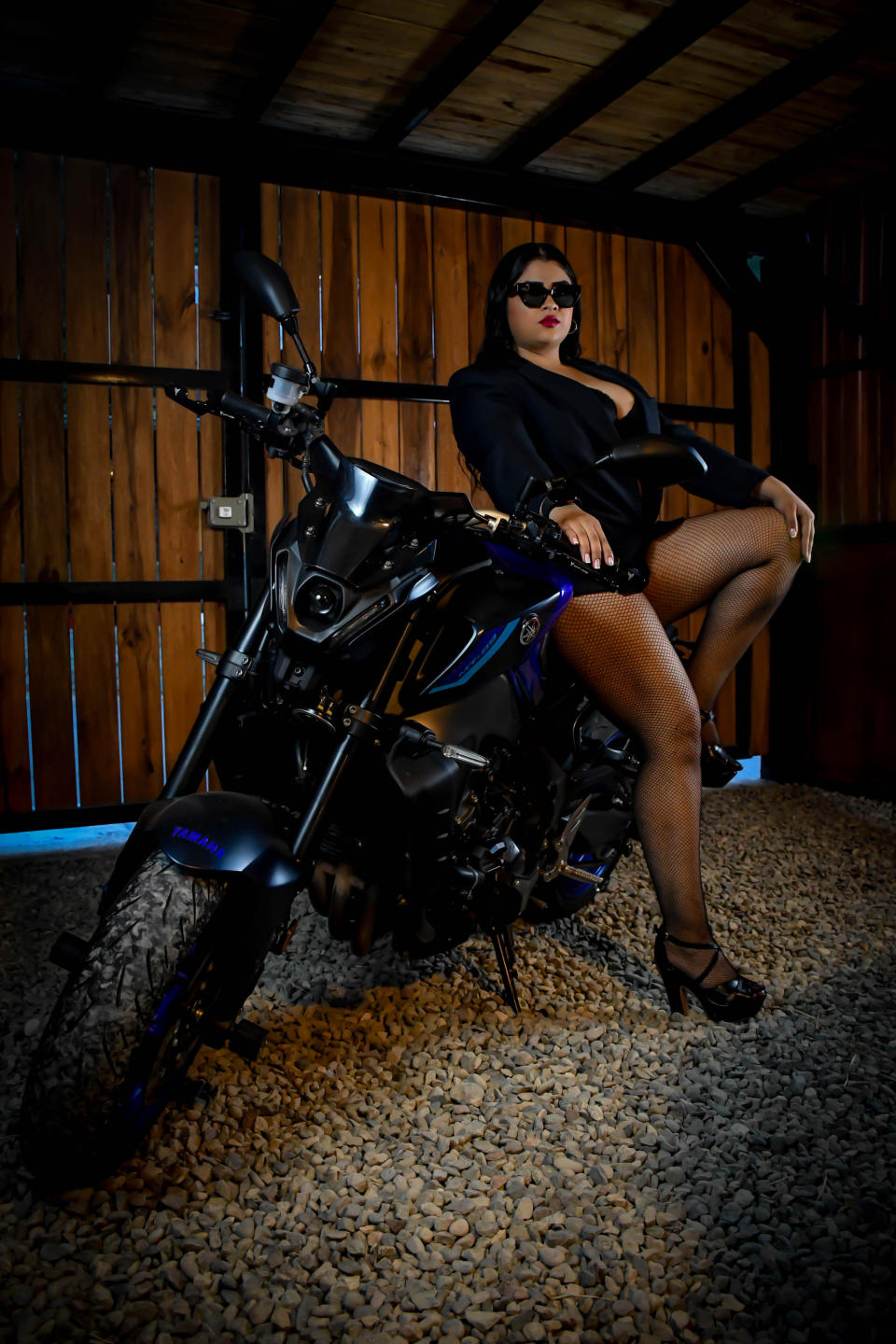 Image of cam model EmilyBoobsss from XloveCam