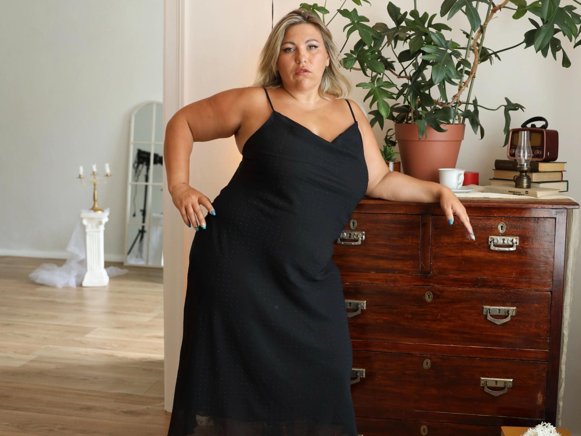 Image of cam model AlysandraSex-hot from XloveCam