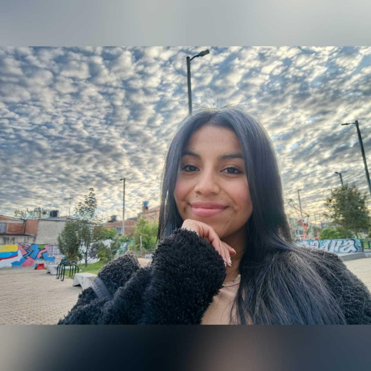 Image of cam model EmmaSollins from XloveCam